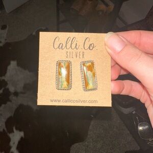 Calli co silver Royston ribbon studs
